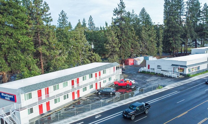 Old Farm District Hotel | Budget Inn Bend by OYO