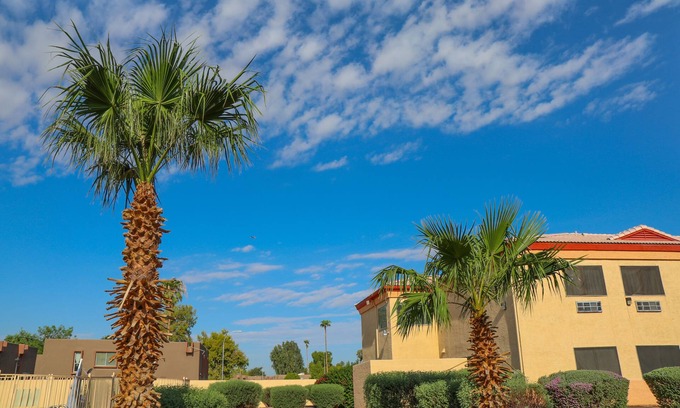 Maryvale Hotel | Budget Inn