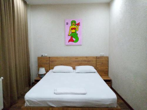 Avlabari House | Budget Private Bedroom with Bathroom near Rike Park