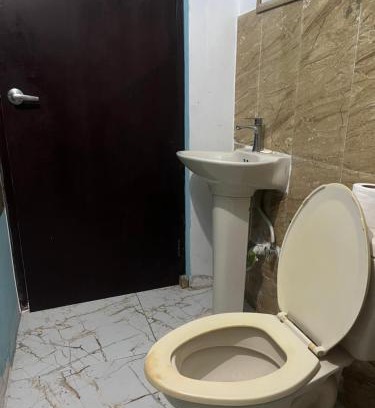 Runaway Bay Apartment | Budget stay, Rich experience