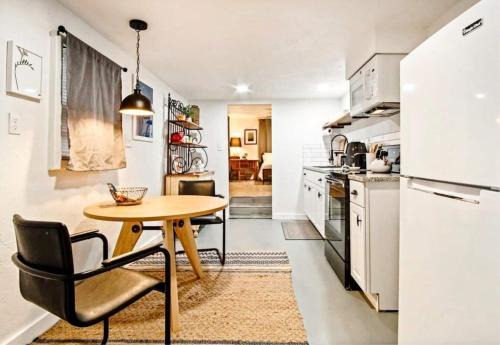 Central Oklahoma City House | Budget Studio Rainfall Shower Pet-friendly #c2