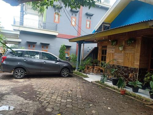 Sukapura House | Budhis Home