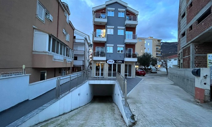 Podmaine Apartment | Budva Center Kitchen Studio Apartment