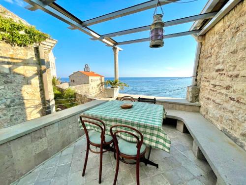 Old Town House | Budva Old Town Beach House