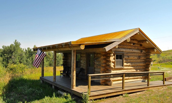Roberts Cabin | Buffalo Cabin @ Paris Montana® on Rock Creek