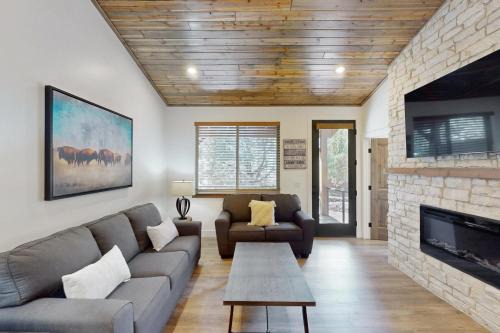 Torreon House | Buffalo Pines Getaway