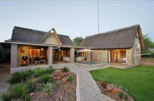 Hoedspruit House | Buhala @ 411