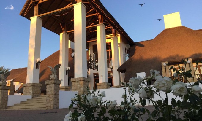 Wolmaransstad Hotel | Buisfontein Safari Lodge