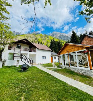 Valbone Bed & Breakfast | Bujtina Arlindi