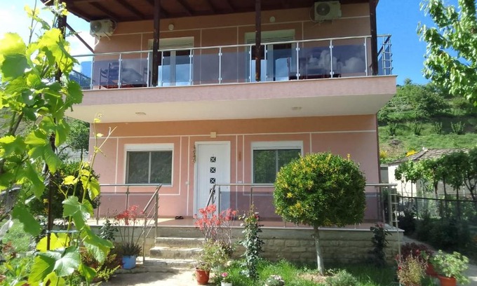 Albania Bed & Breakfast | Bujtina Bego