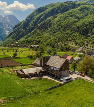 Theth House | Bujtina Polia