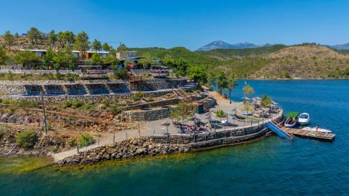 Sakës Hotel | Bujtina Sarda