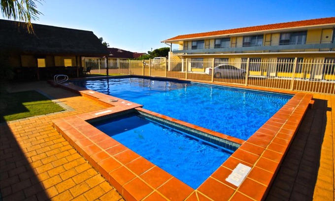 South Bunbury Hotel | Bunbury Motel