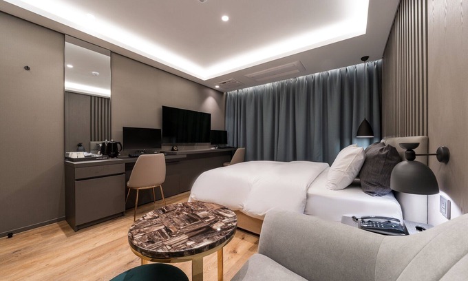 Bundang-gu Hotel | Bundang Breeze Hotel