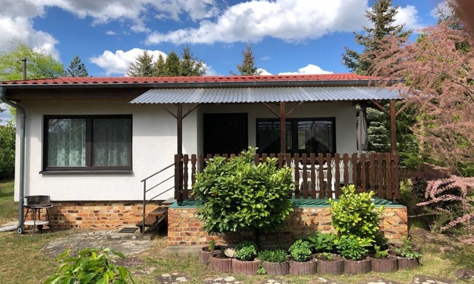 Jessern Apartment | Bungalow in Spreewald with Terrace and Lawn