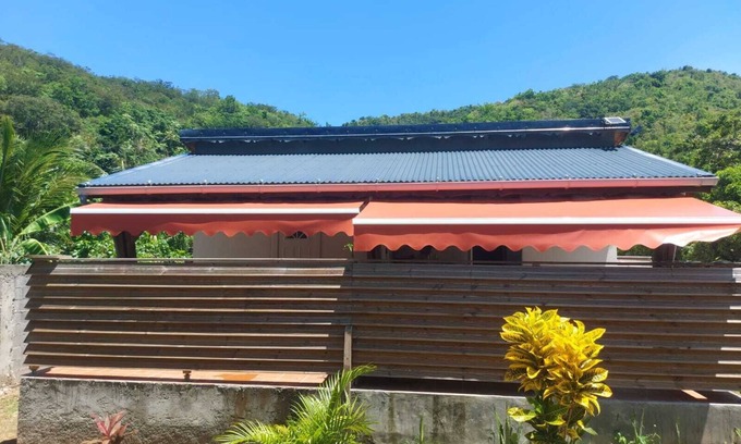 Bas Vent House | Bungalow à Deshaies à 5 min de la Plage
