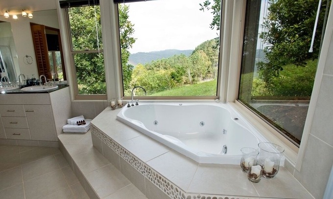 Carool House | Bungalow 6 - located at Gold Coast Hinterland