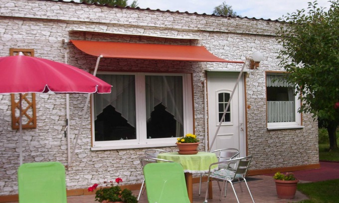 Zarrendorf Apartment | Bungalow - Bungalow and 2 apartments in Stralsund