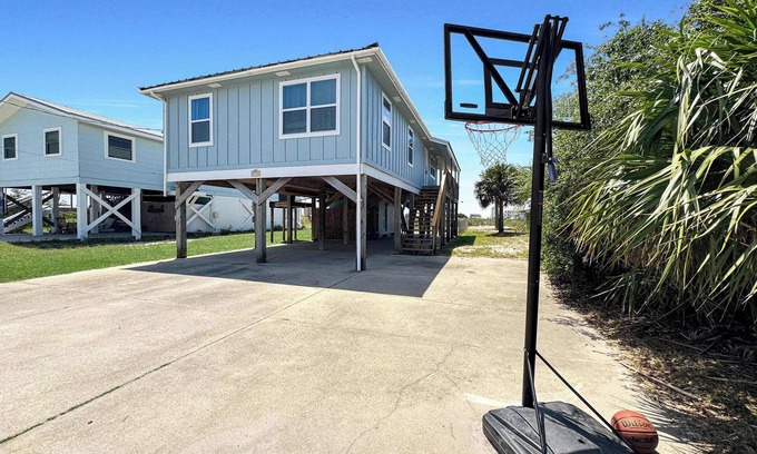 Fort Morgan Pines House | Bungalow by the Beach $400 FREE ACTIVITIES!