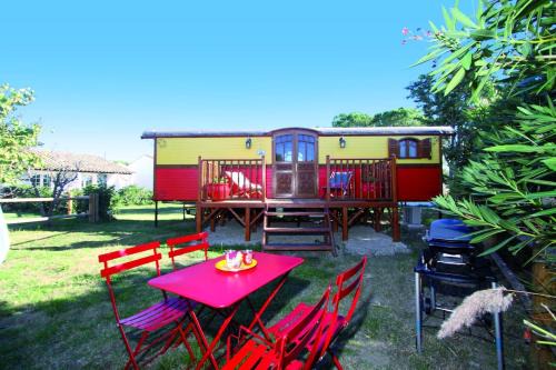 Saintes-Maries-de-la-Mer House | Bungalow confortable à Saintes-Maries-de-la-Mer avec piscine