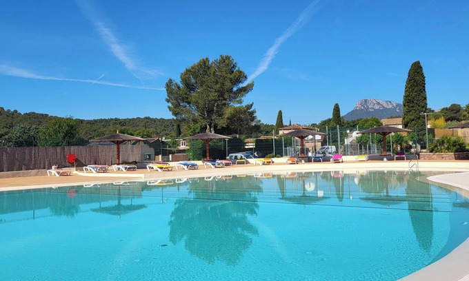 La Crau House | Bungalow in a residential leisure park 15 minutes from the beach