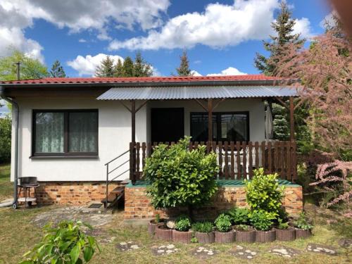 Jessern Apartment | Bungalow in Spreewald with Terrace and Lawn