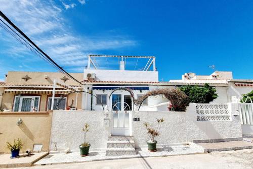 San Luis House | Bungalow near the Salt Lakes of Torrevieja and La Mata and their beaches