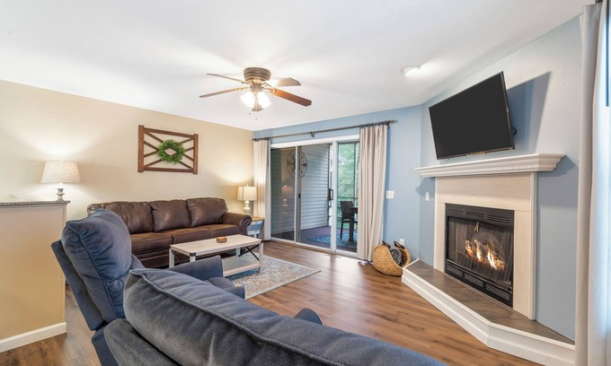 Table Rock Condo | Bungalow on the Bluffs | Resort Amenities