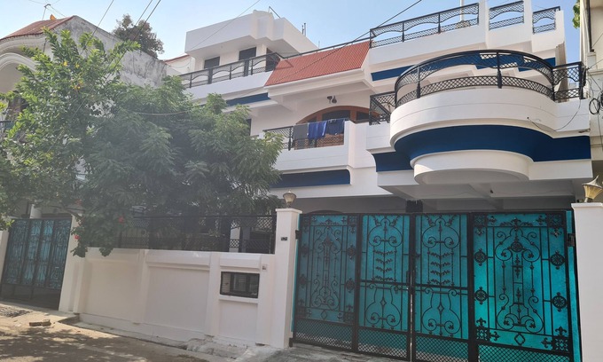 Allahabad House | Bungalow stay in the heart of city