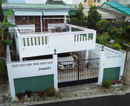 Nong Chaeng Villa | Bungalow Vintage Houe
