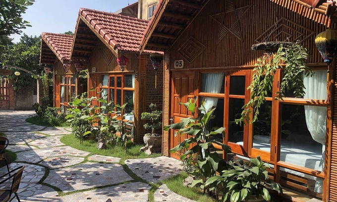 Hoa Lu House | Bungalow with garden view 5 min to Tam Coc and many shop, restaurant.