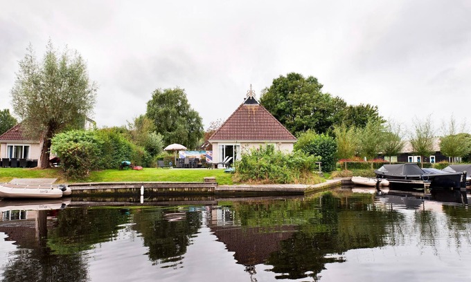Eernewoude House | Bungalow with Sauna & Nature