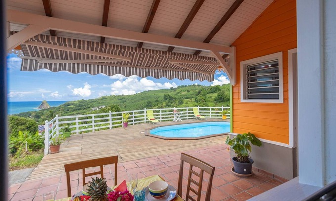 Sainte-Marie House | Bungalow with swimming pool in the heart of the Oge countryside