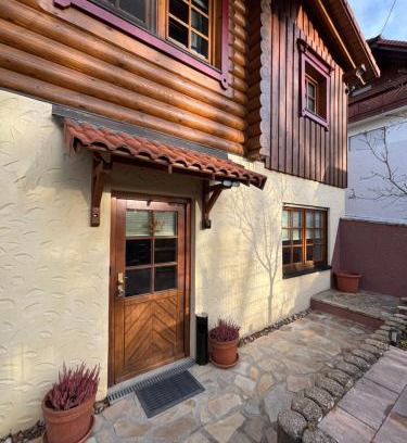 Frommern Apartment | Buntes Nest im Holzhaus
