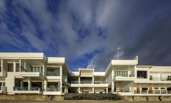 Padre Burgos Hotel | Burgos Reef Boutique Resort