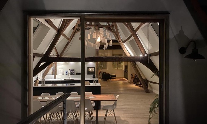 Ghent City Centre Bed & Breakfast | Burgstraat 17 Apartment in Exclusive Patrician House in Medieval Ghent