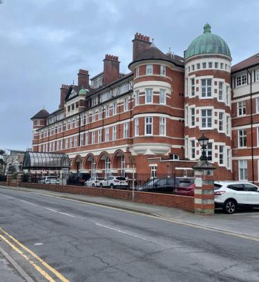 Boscombe Apartment | Burlington Mansions