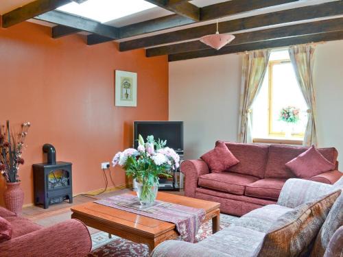 Drumnadrochit House | Burns Cottage