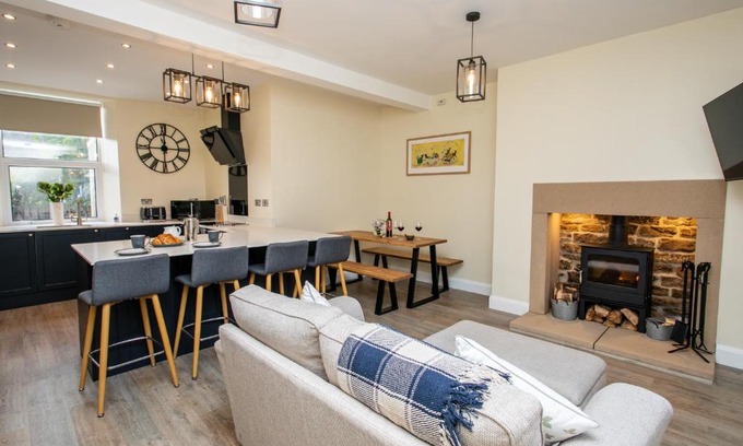 Wark House | Burnside Cottage, Wark, Hexham
