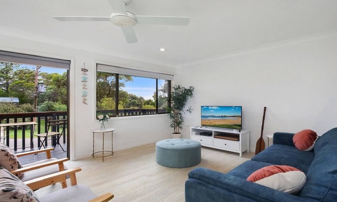 Macmasters Beach House | BUSH BEACH HIDEAWAY | Pet Friendly , WIFI | Accom Holidays