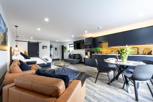 Bushmills Apartment | Bushmills Stunning Apt 4 with patio & BBQ