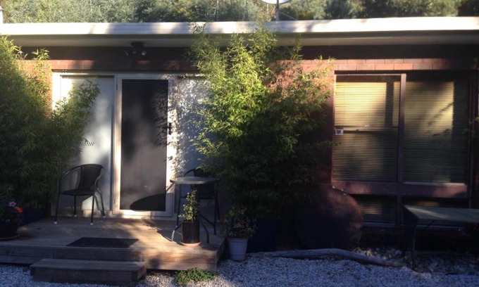 Penguin Apartment | Bushy Park Retreat