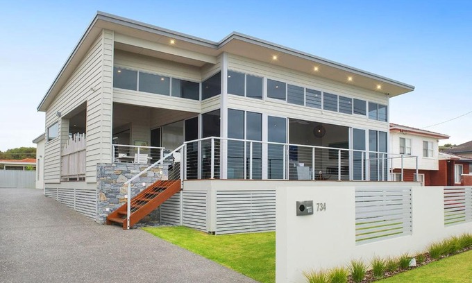 West Busselton House | Busselton Beachside - A splash of Heaven