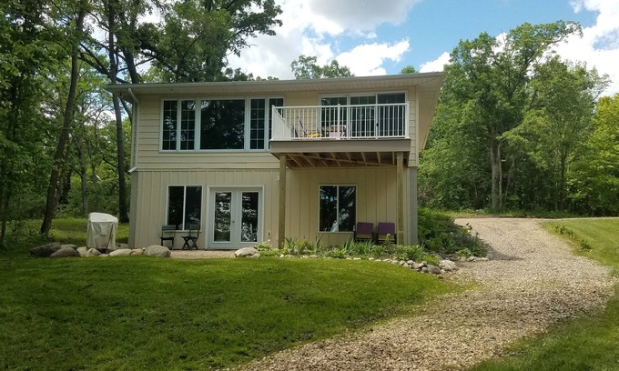 Farwell House | Buttercup Hideaway the perfect lake get away!