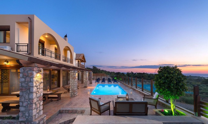 Theologos Villa | Butterfly villa sleeps up to 14