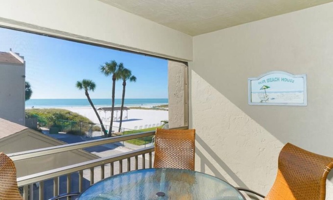 Siesta Key Condo | Buttonwood 427 - 3 Bedroom Condo with Private Beach with lounge chairs & umbrella provided, 2 Poo.