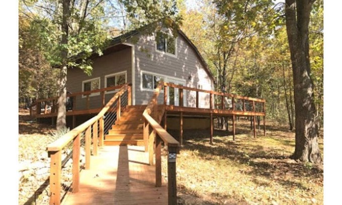 Omaha Cabin | Buttonwood cabin, Table rock lake, Golf, Branson, Omaha area.