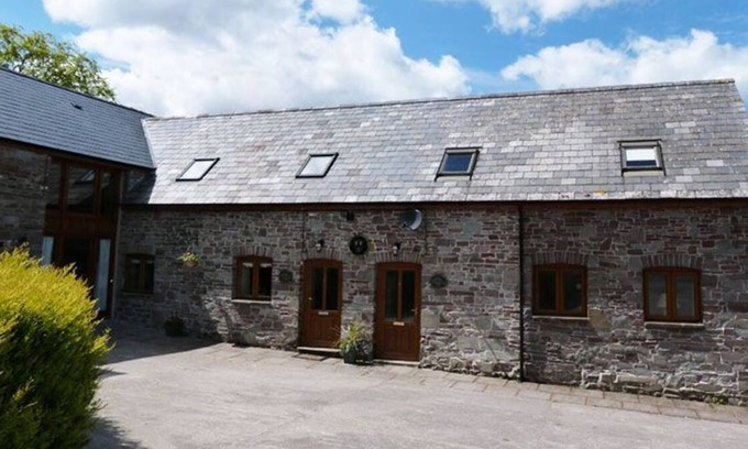 Brecon House | Bwthyn Tre-faen in the beautiful Brecon