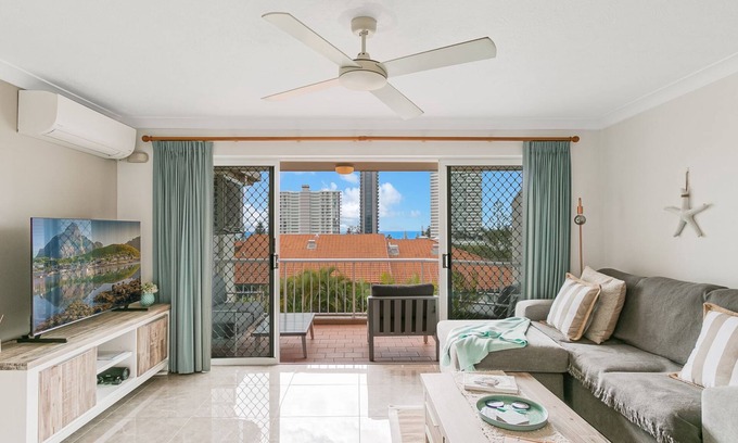 Coolangatta Apartment | By The C - Coolangatta Beachside - Min. 3 Night Stays!