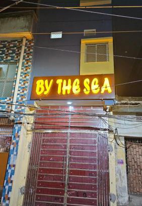 Puri Cabin | By the sea